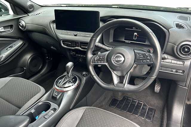 Nissan JUKE 1.0 DiG-T N-Connecta 5dr DCT