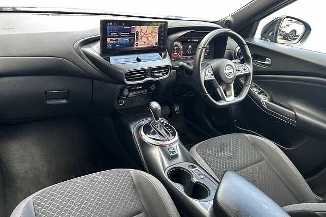 Nissan JUKE 1.0 DiG-T N-Connecta 5dr DCT