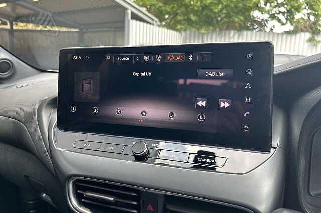 Nissan JUKE 1.0 DiG-T N-Connecta 5dr DCT