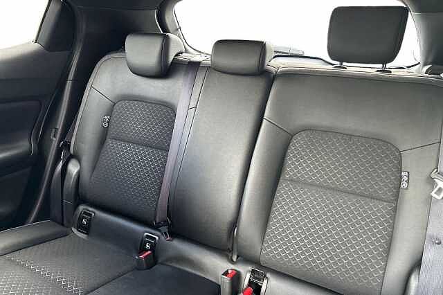 Nissan JUKE 1.0 DiG-T N-Connecta 5dr DCT