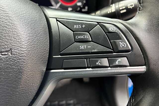 Nissan JUKE 1.6 Hybrid N-Connecta 5dr Auto