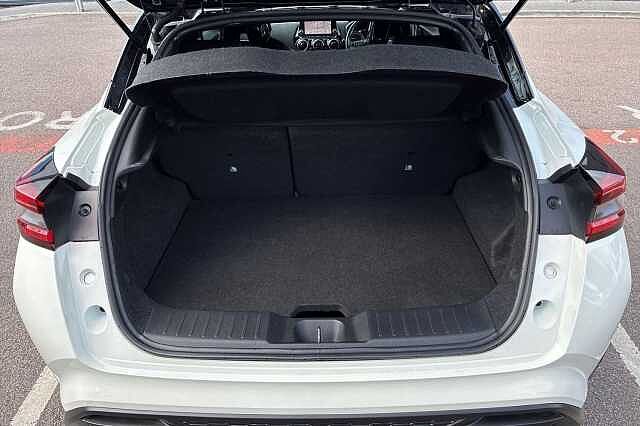 Nissan JUKE 1.6 Hybrid Tekna+ 5dr Auto