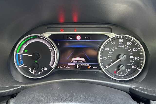 Nissan JUKE 1.6 Hybrid Tekna 5dr Auto