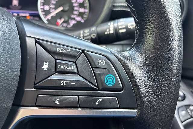 Nissan JUKE 1.6 Hybrid Tekna 5dr Auto