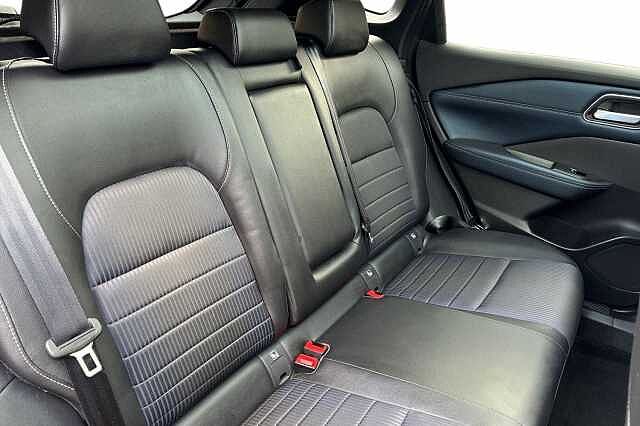 Nissan QASHQAI 1.3 DiG-T MH 158 Tekna 5dr Xtronic