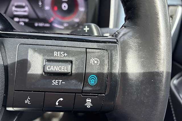 Nissan QASHQAI 1.3 DiG-T MH 158 Tekna 5dr Xtronic