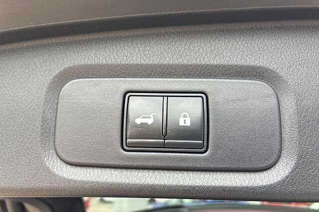 Nissan QASHQAI 1.3 DiG-T MH 158 Tekna 5dr Xtronic