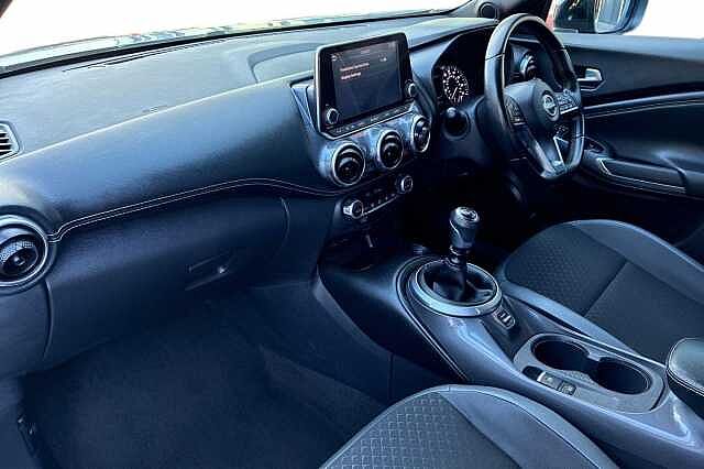 Nissan JUKE 1.0 DiG-T 114 N-Connecta 5dr
