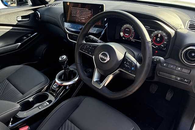 Nissan JUKE 1.0 DiG-T Tekna 5dr