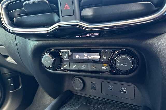 Nissan JUKE 1.0 DiG-T Tekna 5dr