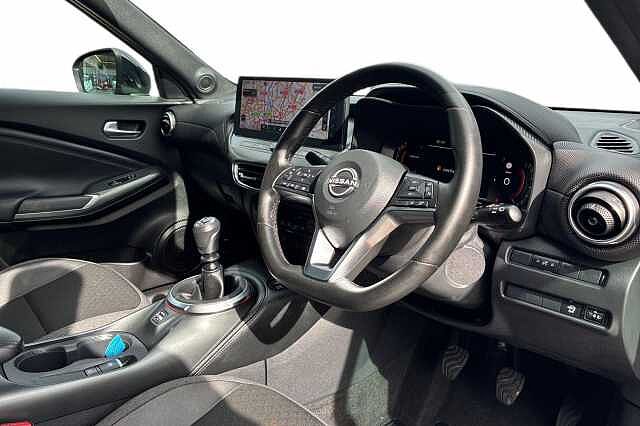 Nissan JUKE 1.0 DiG-T N-Connecta 5dr
