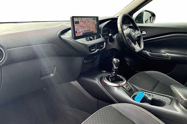 Nissan JUKE 1.0 DiG-T N-Connecta 5dr