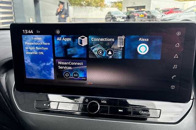 Nissan JUKE 1.0 DiG-T N-Connecta 5dr