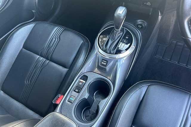 Nissan JUKE 1.6 Hybrid Tekna 5dr Auto