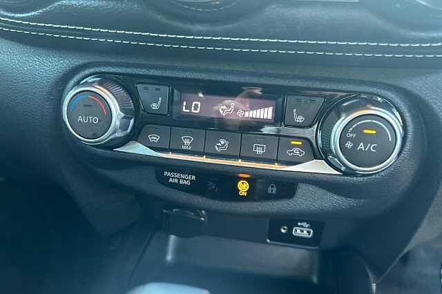 Nissan JUKE 1.6 Hybrid Tekna 5dr Auto