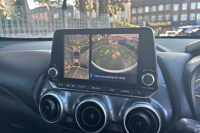 Nissan JUKE 1.6 Hybrid Tekna 5dr Auto