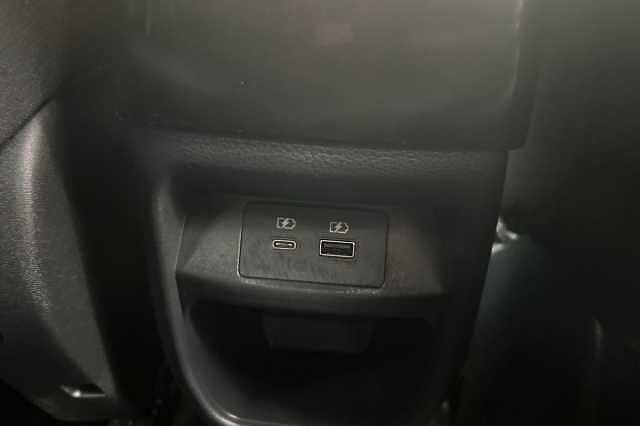 Nissan JUKE 1.0 DiG-T Tekna 5dr DCT