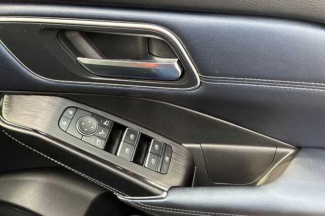 Nissan QASHQAI 1.3 DiG-T MH Tekna 5dr