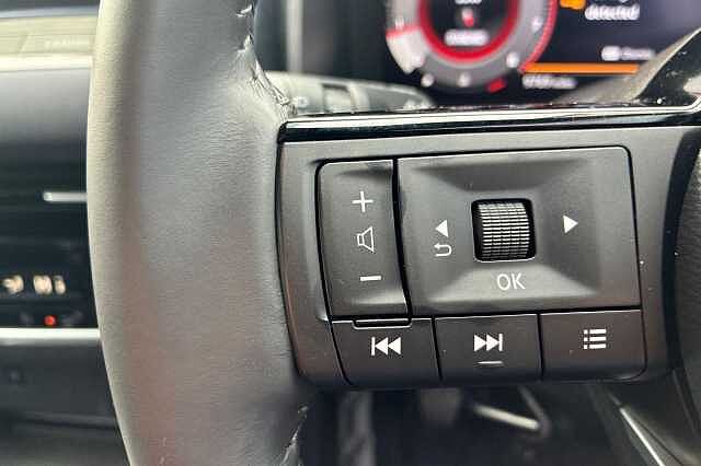 Nissan QASHQAI 1.3 DiG-T MH Tekna 5dr