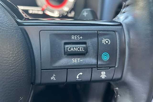 Nissan QASHQAI 1.3 DiG-T MH 158 Tekna 5dr Xtronic