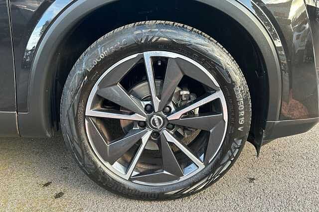 Nissan QASHQAI 1.3 DiG-T MH 158 Tekna 5dr Xtronic