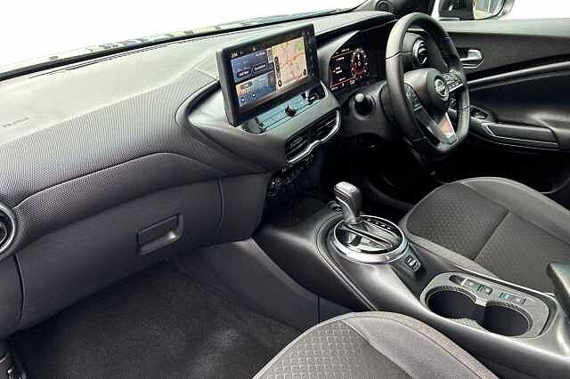 Nissan JUKE 1.6 Hybrid N-Connecta 5dr Auto