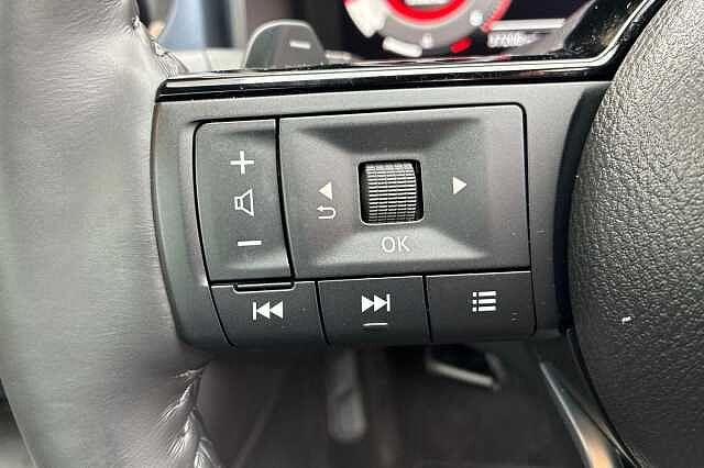 Nissan QASHQAI 1.3 DiG-T MH 158 Tekna 5dr Xtronic