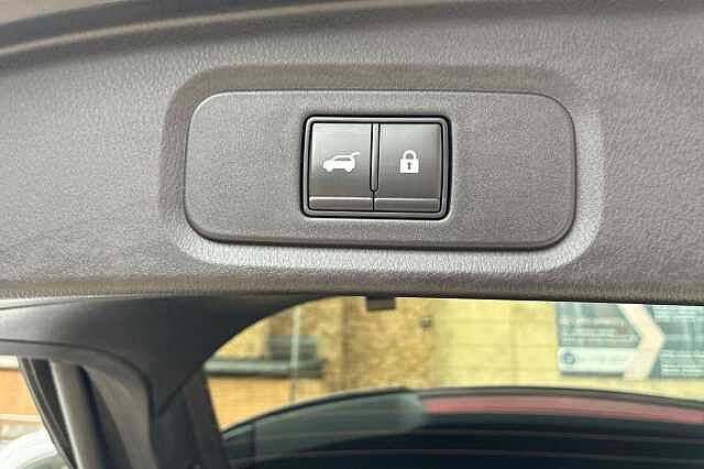 Nissan QASHQAI 1.3 DiG-T MH 158 Tekna 5dr Xtronic