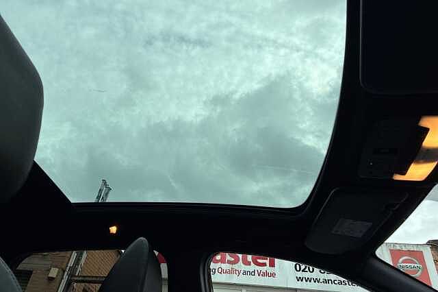 Nissan QASHQAI 1.3 DiG-T MH 158 Tekna 5dr Xtronic