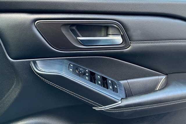 Nissan QASHQAI 1.5 E-Power Kuro Edition [Tech Assist] 5dr Auto