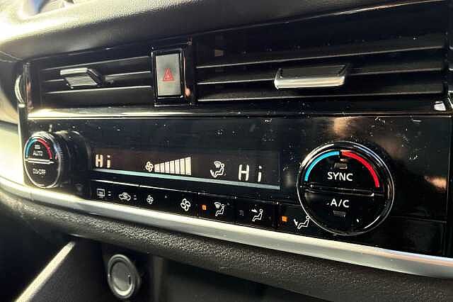 Nissan QASHQAI 1.3 DiG-T MH 158 Acenta Premium 5dr Xtronic