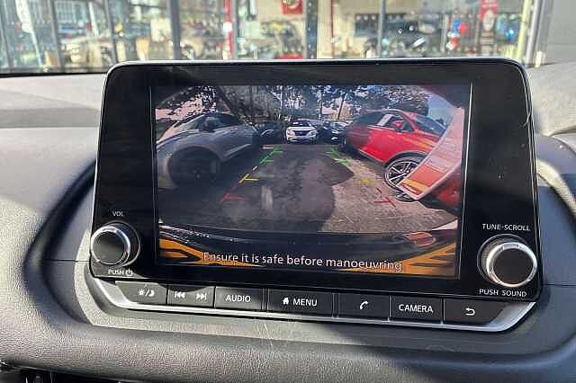 Nissan QASHQAI 1.3 DiG-T MH 158 Acenta Premium 5dr Xtronic