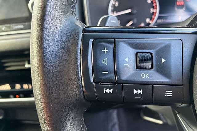 Nissan QASHQAI 1.3 DiG-T MH 158 Acenta Premium 5dr Xtronic