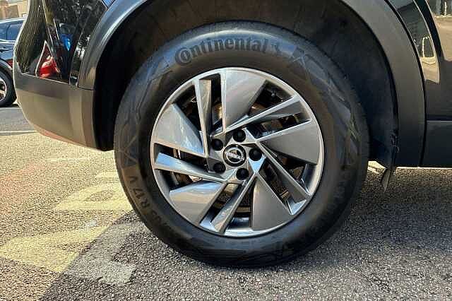 Nissan QASHQAI 1.3 DiG-T MH 158 Acenta Premium 5dr Xtronic