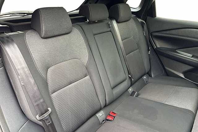 Nissan QASHQAI 1.3 DiG-T MH 158 N-Connecta [Glass Rf] 5dr Xtronic