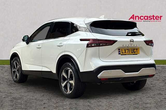 Nissan QASHQAI 1.3 DiG-T MH 158 N-Connecta [Glass Rf] 5dr Xtronic