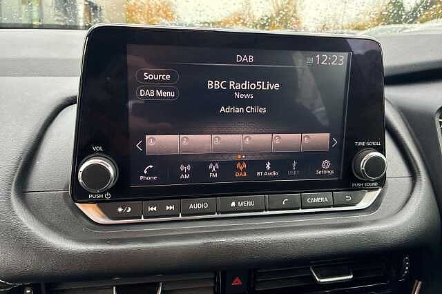 Nissan QASHQAI 1.3 DiG-T MH 158 Acenta Premium 5dr Xtronic