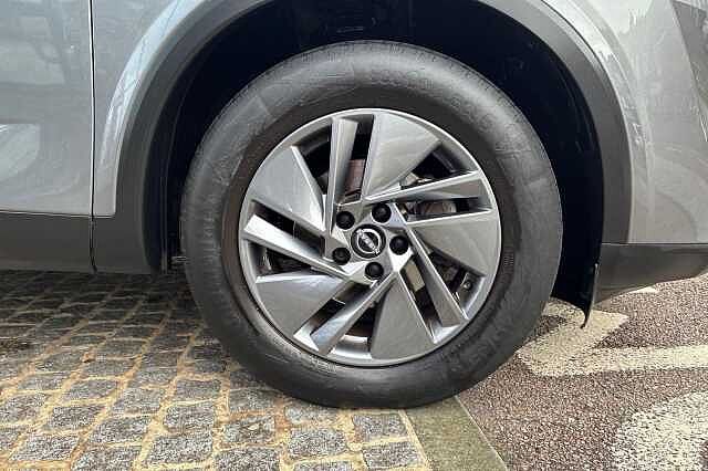 Nissan QASHQAI 1.3 DiG-T MH 158 Acenta Premium 5dr Xtronic