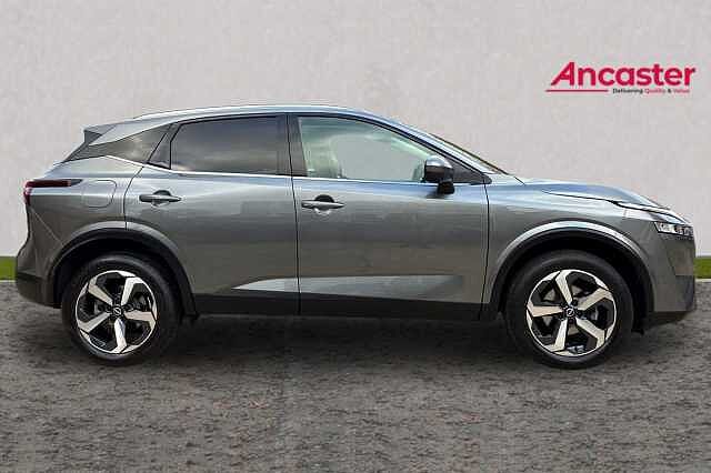Nissan QASHQAI 1.3 DiG-T MH 158 N-Connecta [Glass Rf] 5dr Xtronic