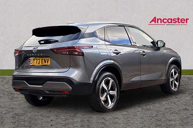 Nissan QASHQAI 1.3 DiG-T MH 158 N-Connecta [Glass Rf] 5dr Xtronic