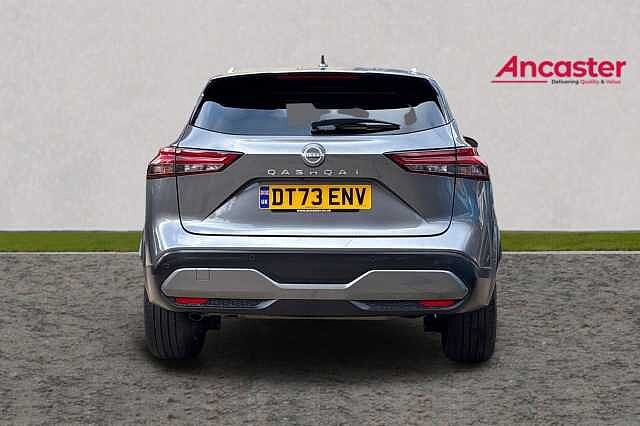 Nissan QASHQAI 1.3 DiG-T MH 158 N-Connecta [Glass Rf] 5dr Xtronic