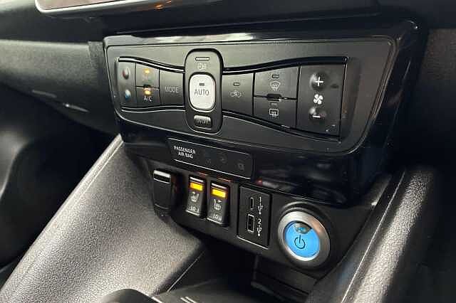 Nissan LEAF 110kW N-Connecta 40kWh 5dr Auto