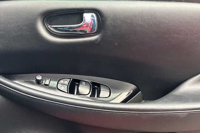 Nissan LEAF 110kW N-Connecta 40kWh 5dr Auto